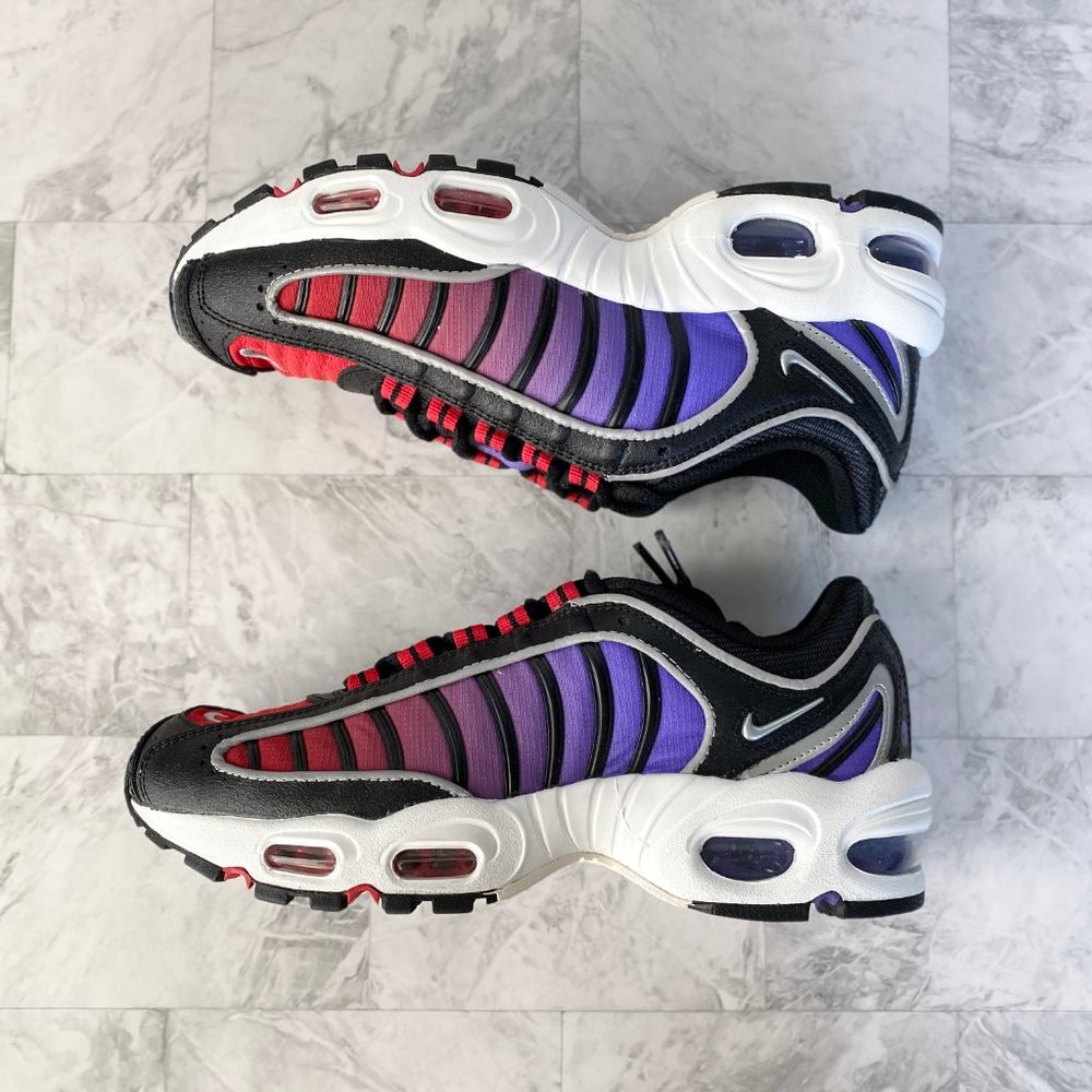 NEW Nike Air Max Tailwind IV Sneakers - Picture 6 of 10